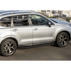 Marchepieds basic noir aluminium seuil avec Subaru Forester 2012-2018, 2 pièces Marchepied avec ABE certificat, Matériel de Montage