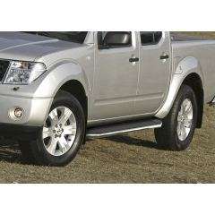 Marchepieds en aluminium premium seuil avec Nissan Navara D40 4P. Berlina 2005-2015, 2 pièces Marchepied avec ABE certificat, Matériel de Montage